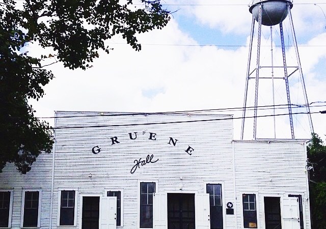 gruene music hall city guide